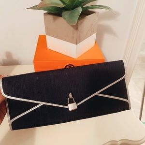 Navy clutch